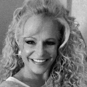 Meet your Posher, Lynnie